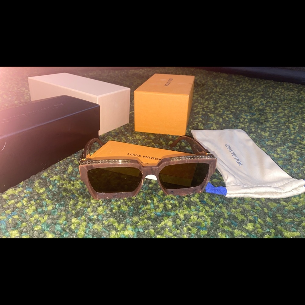 Men’s Louis Vuitton 1.1 millionaires sunglasses